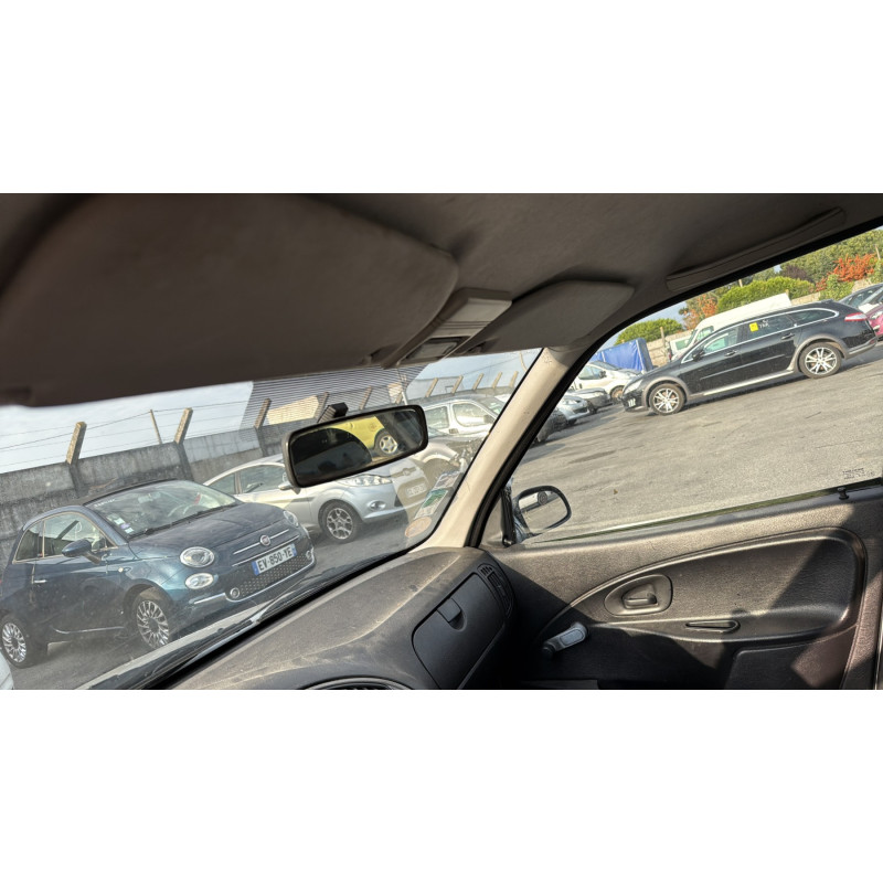 Feu arriere stop central CITROEN SAXO Photo n°17