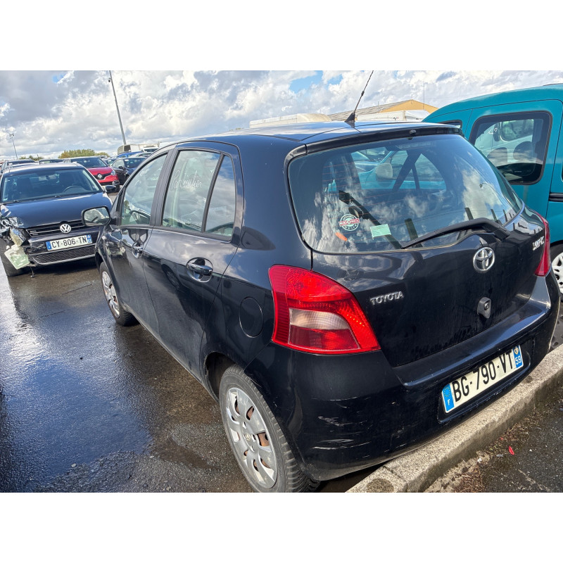 Plage arriere TOYOTA YARIS 2 Photo n°7