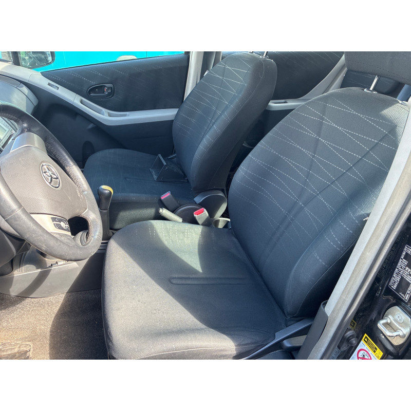 Plage arriere TOYOTA YARIS 2 Photo n°19