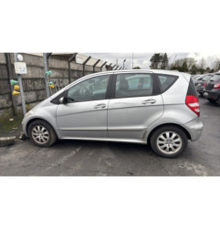 Renfort pare choc arriere (traverse) MERCEDES CLASSE A 169