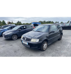 Vitre avant gauche VOLKSWAGEN POLO 3