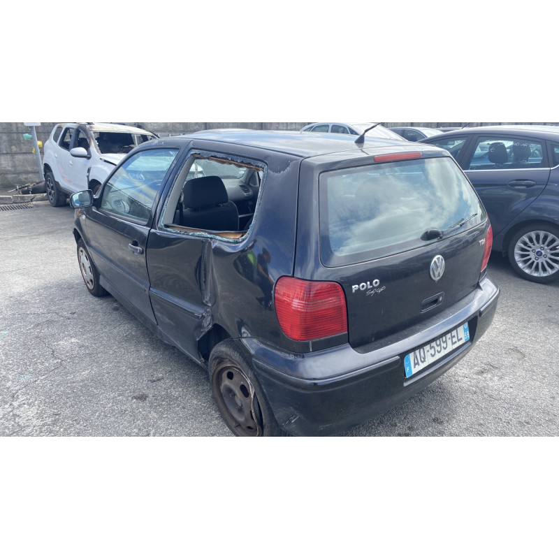 Vitre avant gauche VOLKSWAGEN POLO 3 Photo n°9
