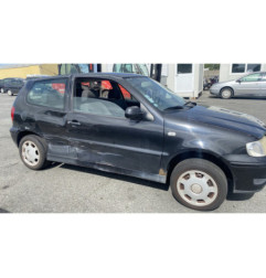 Vitre avant gauche VOLKSWAGEN POLO 3
