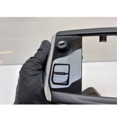 Facade autoradio PEUGEOT 208 1