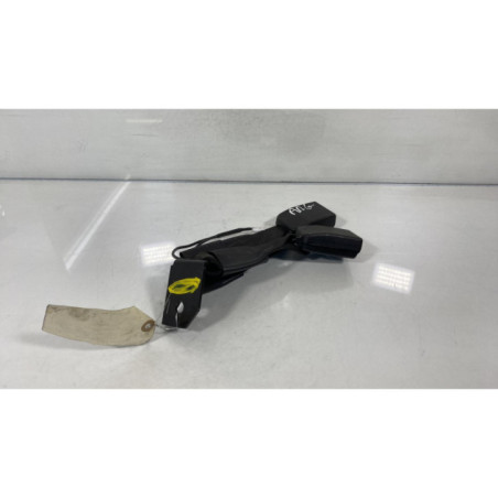 Attache ceinture arriere gauche NISSAN QASHQAI 1