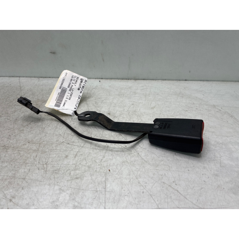 Attache ceinture avant gauche RENAULT CLIO 3 Photo n°3