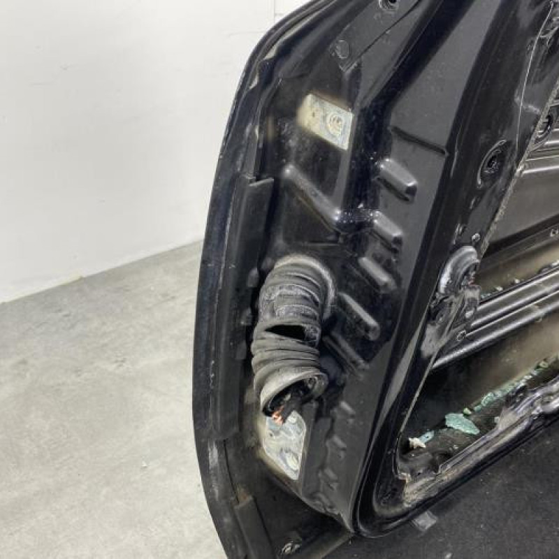 Porte avant droit VOLKSWAGEN PASSAT 4 Photo n°4