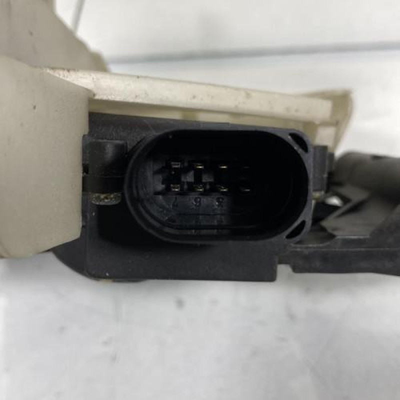 Serrure avant droit VOLKSWAGEN PASSAT 4 Photo n°4