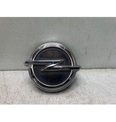 Bouton de coffre OPEL CORSA E