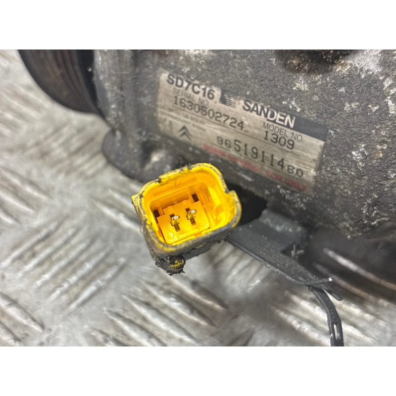 Compresseur clim CITROEN C4 PICASSO 1 Photo n°3