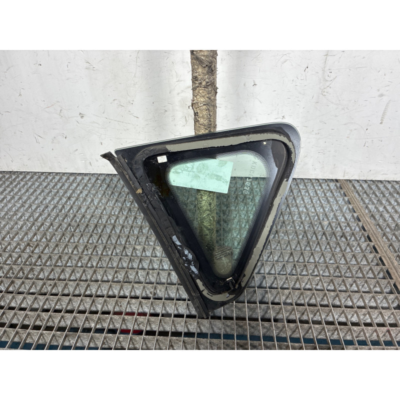 Custode arriere droit FORD B-MAX Photo n°2