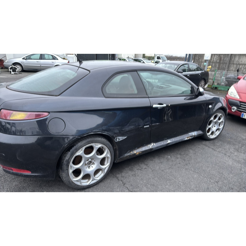Custode arriere gauche ALFA ROMEO GT Photo n°10