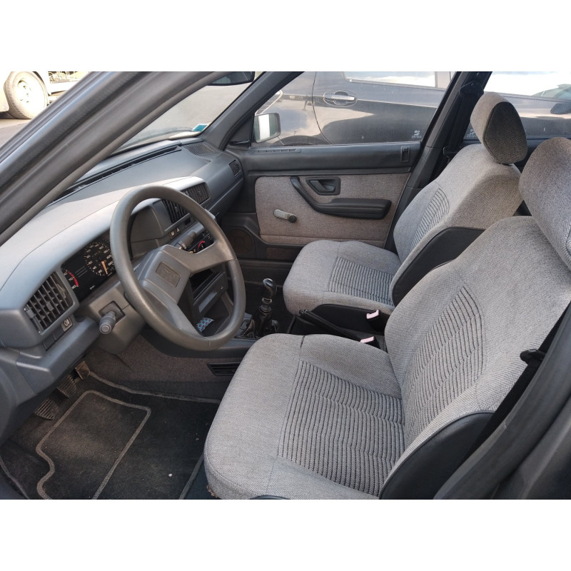 Optique avant secondaire gauche (feux)(clignotant) PEUGEOT 405 Photo n°5