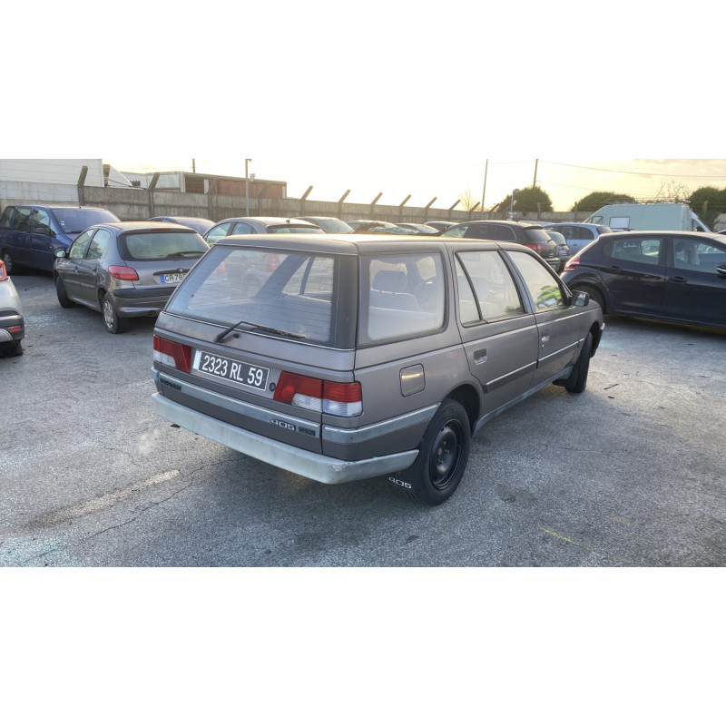 Optique avant secondaire gauche (feux)(clignotant) PEUGEOT 405 Photo n°12