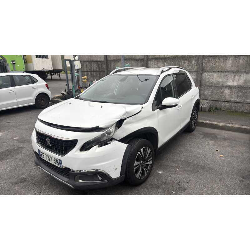 Feu arriere secondaire gauche (feux) PEUGEOT 2008 1 Photo n°5