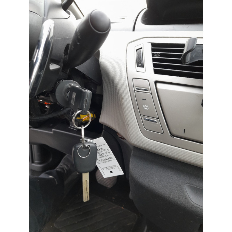 Feu arriere secondaire gauche (feux) CITROEN C4 PICASSO 1 Photo n°14