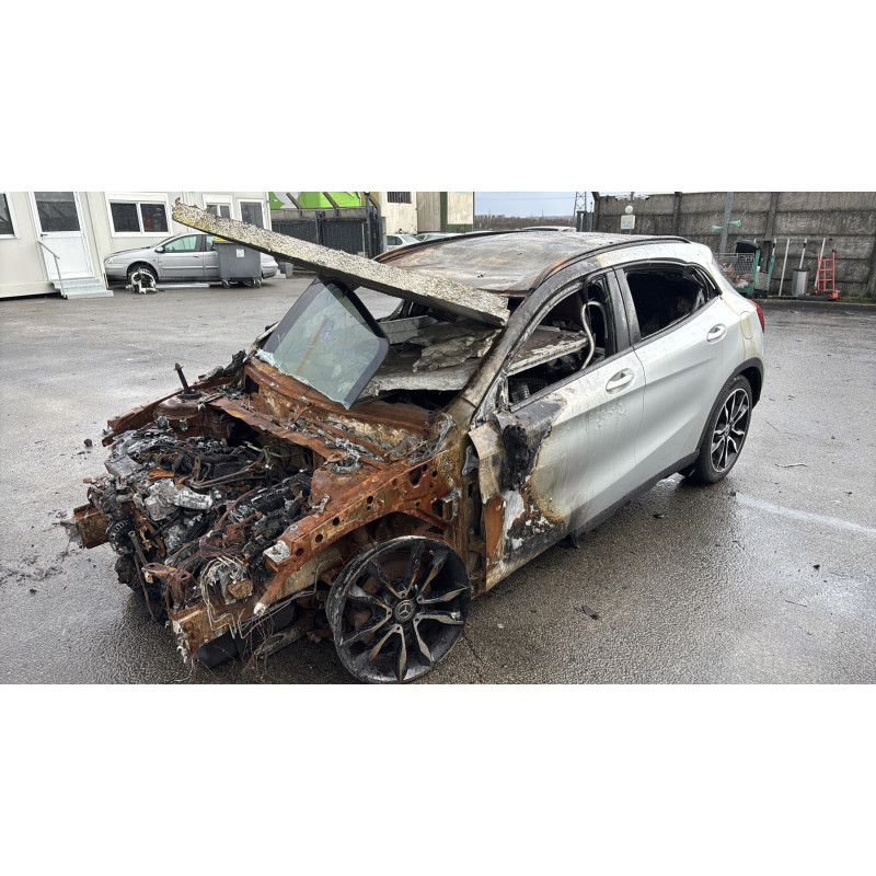 Feu arriere secondaire gauche (feux) MERCEDES CLASSE GLA 156 Photo n°6