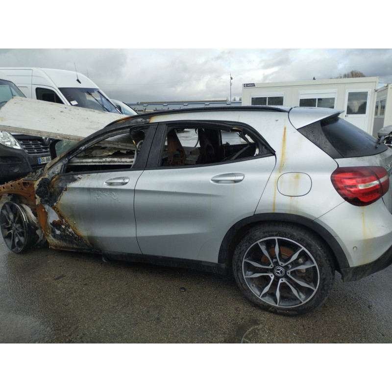 Feu arriere secondaire gauche (feux) MERCEDES CLASSE GLA 156 Photo n°16