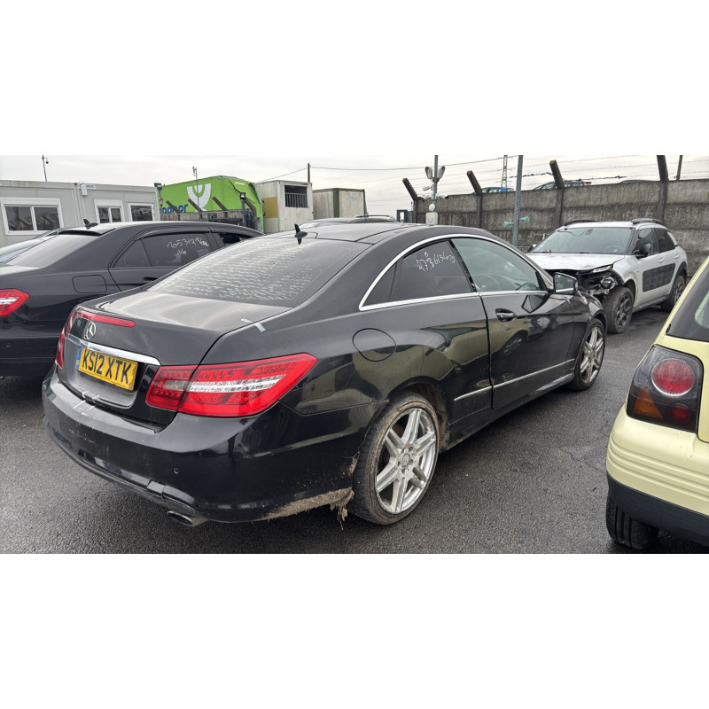Feu arriere secondaire gauche (feux) MERCEDES CLASSE E 207 Photo n°6