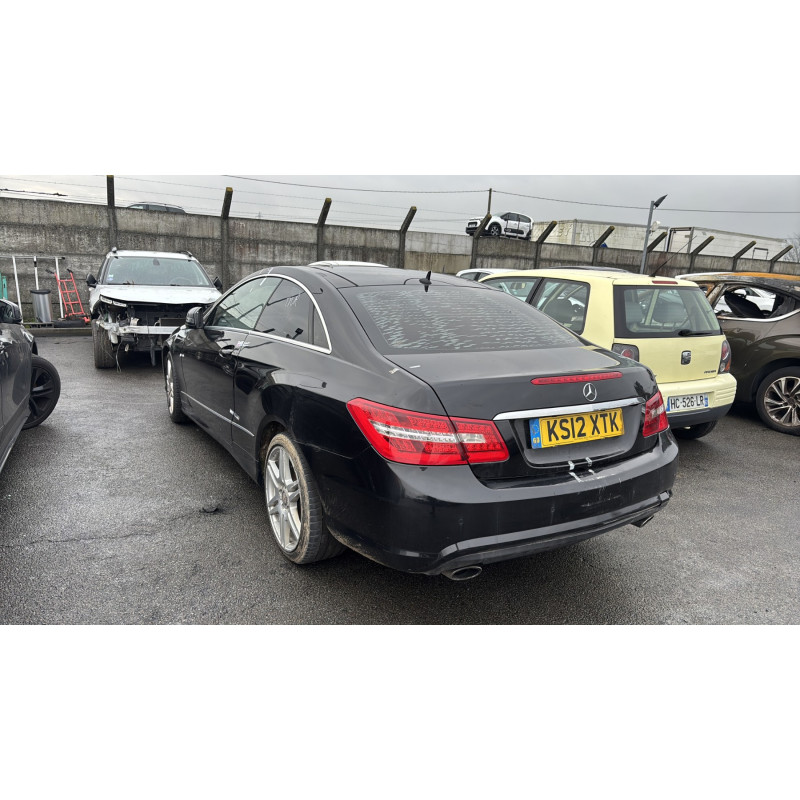 Feu arriere secondaire gauche (feux) MERCEDES CLASSE E 207 Photo n°7