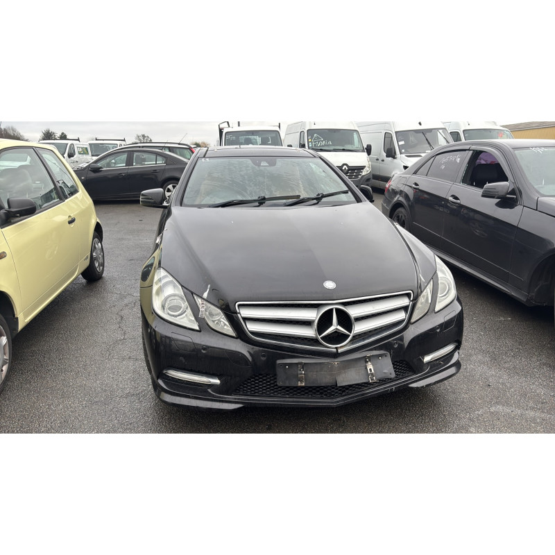 Feu arriere secondaire gauche (feux) MERCEDES CLASSE E 207 Photo n°11