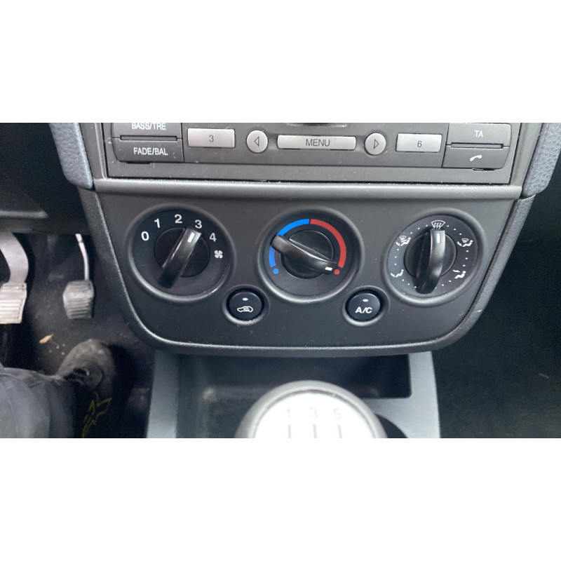 Anti brouillard droit (feux) FORD FIESTA 5 Photo n°6