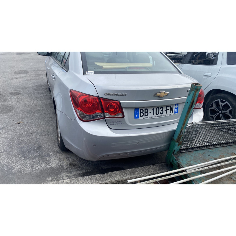 Feu arriere secondaire droit (feux) CHEVROLET CRUZE Photo n°10