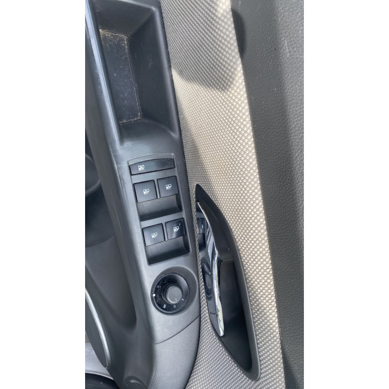 Feu arriere secondaire droit (feux) CHEVROLET CRUZE Photo n°15