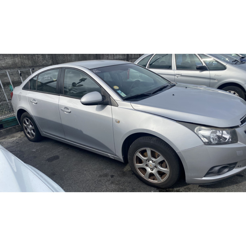 Feu arriere secondaire gauche (feux) CHEVROLET CRUZE Photo n°12