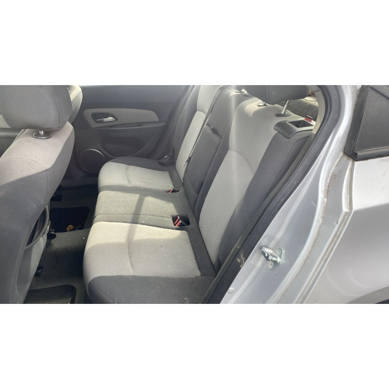 Feu arriere secondaire gauche (feux) CHEVROLET CRUZE Photo n°17