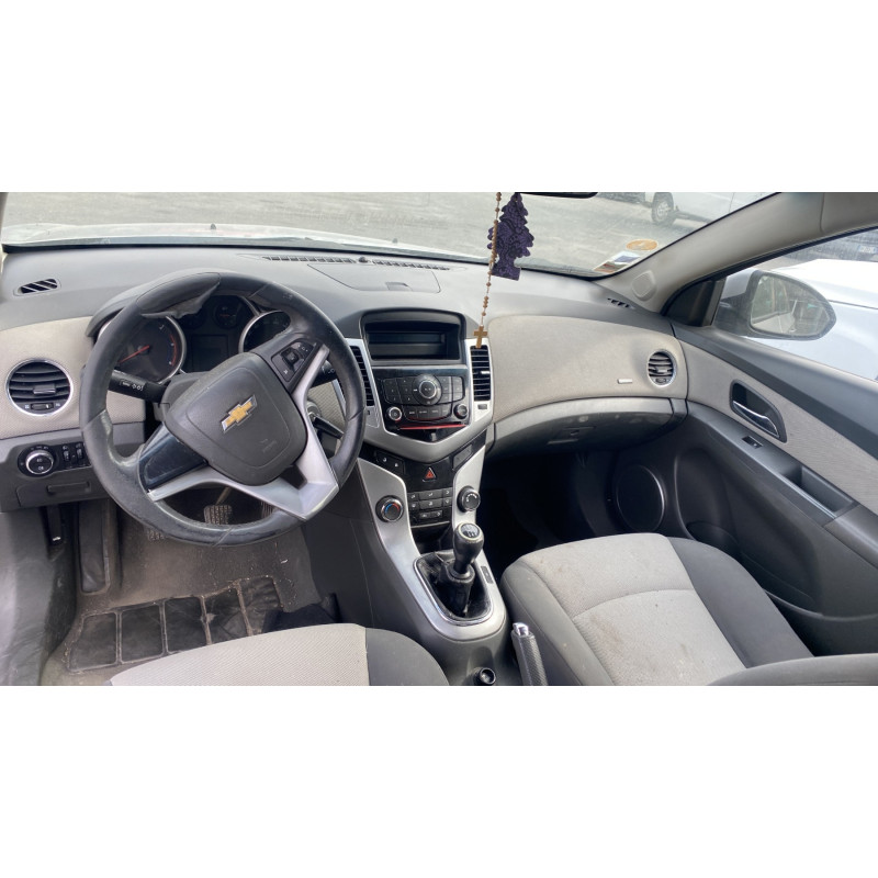 Feu arriere secondaire gauche (feux) CHEVROLET CRUZE Photo n°19