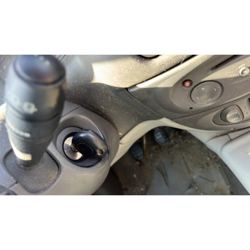 Compresseur clim RENAULT SCENIC 1 Photo n°16