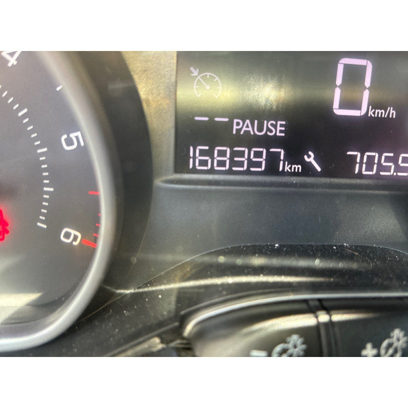 PEUGEOT 208 1 PHASE 2 1.6 BLUE HDI - 8V TURBO Photo n°19