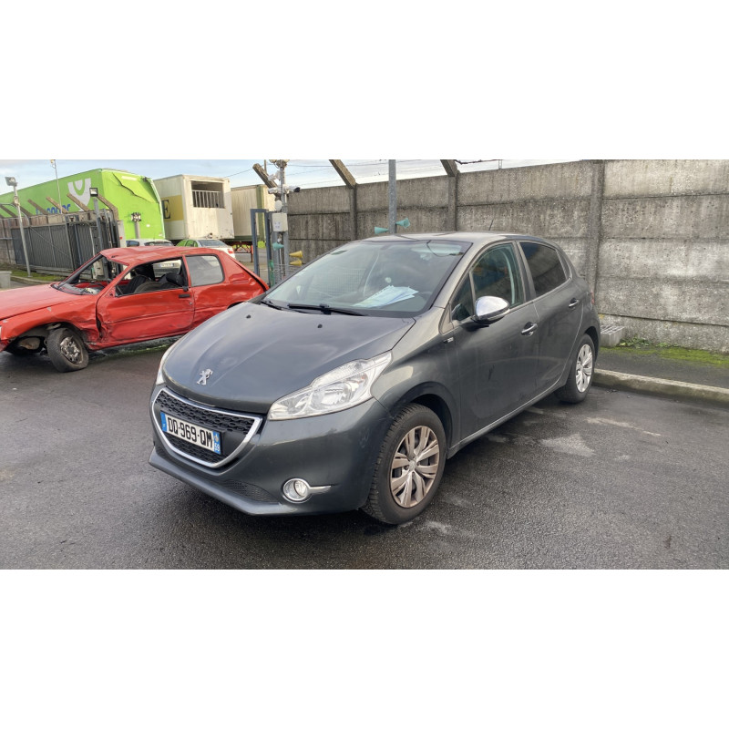 Pare boue avant droit PEUGEOT 208 1 Photo n°5