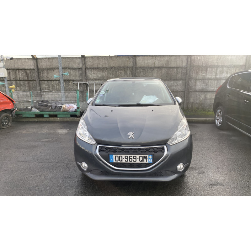Pare boue avant droit PEUGEOT 208 1 Photo n°10