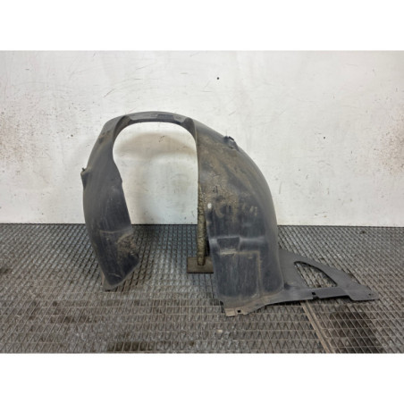 Pare boue avant gauche PEUGEOT 208 1