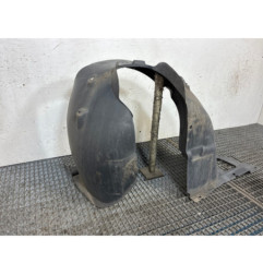 Pare boue avant gauche PEUGEOT 208 1