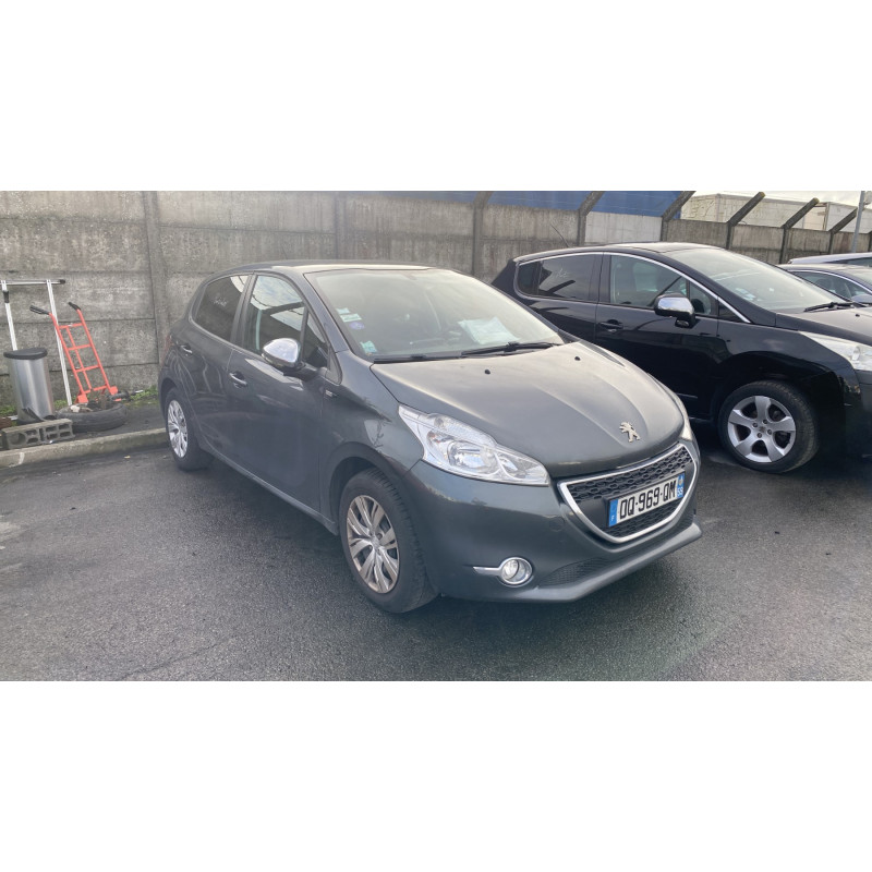 Pare boue avant gauche PEUGEOT 208 1 Photo n°6