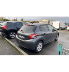 Pare boue avant gauche PEUGEOT 208 1