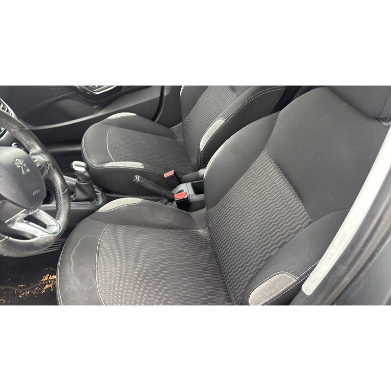 Pare boue avant gauche PEUGEOT 208 1 Photo n°20