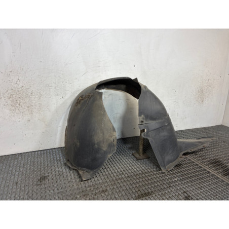 Pare boue avant gauche VOLKSWAGEN GOLF 5 Photo n°1