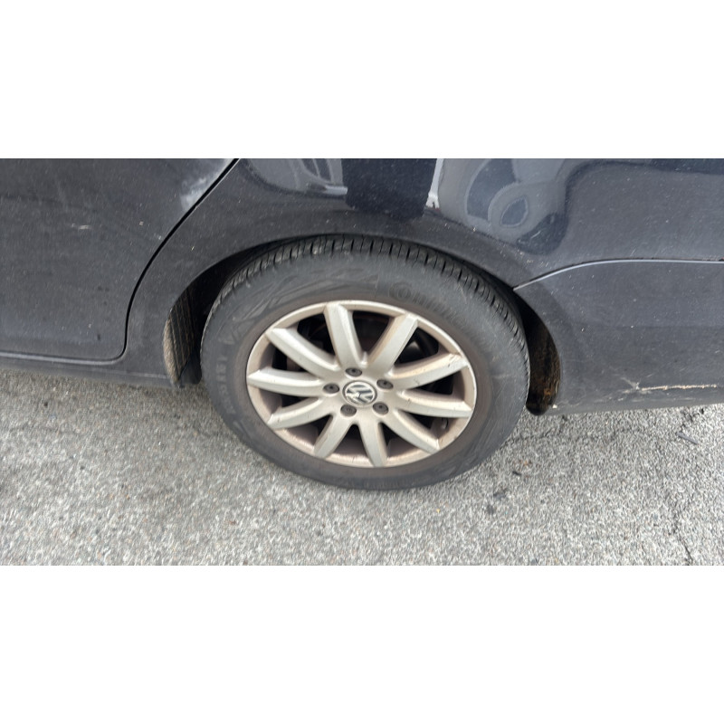 Pare boue avant gauche VOLKSWAGEN GOLF 5 Photo n°15