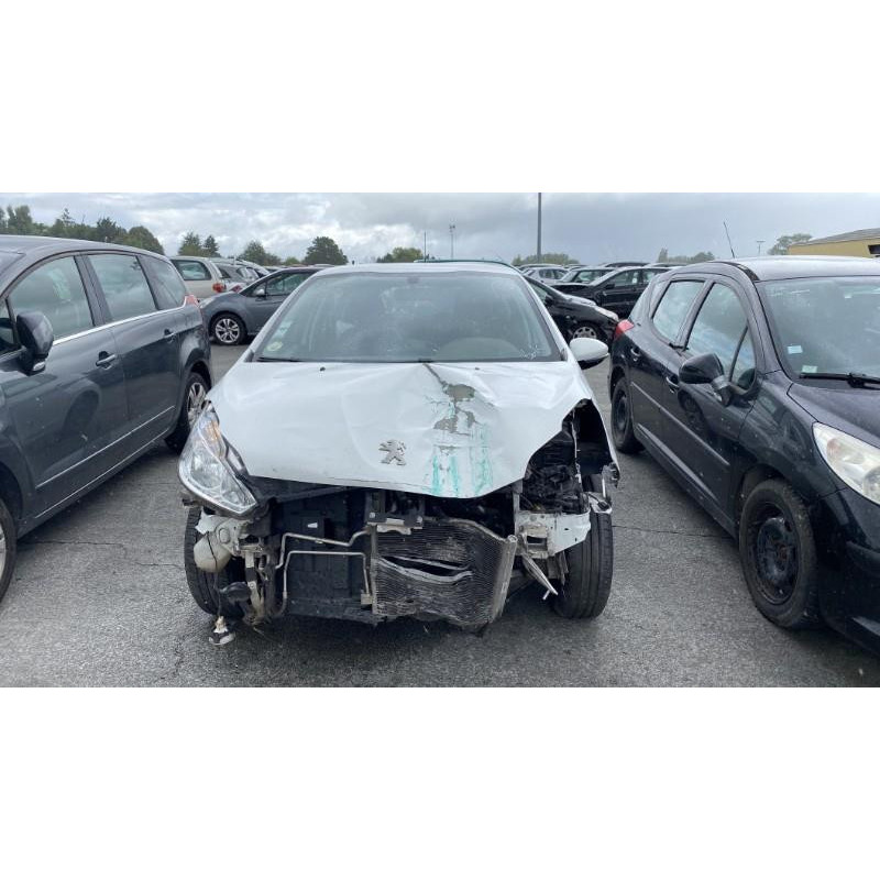 Ecran GPS PEUGEOT 208 1 Photo n°10