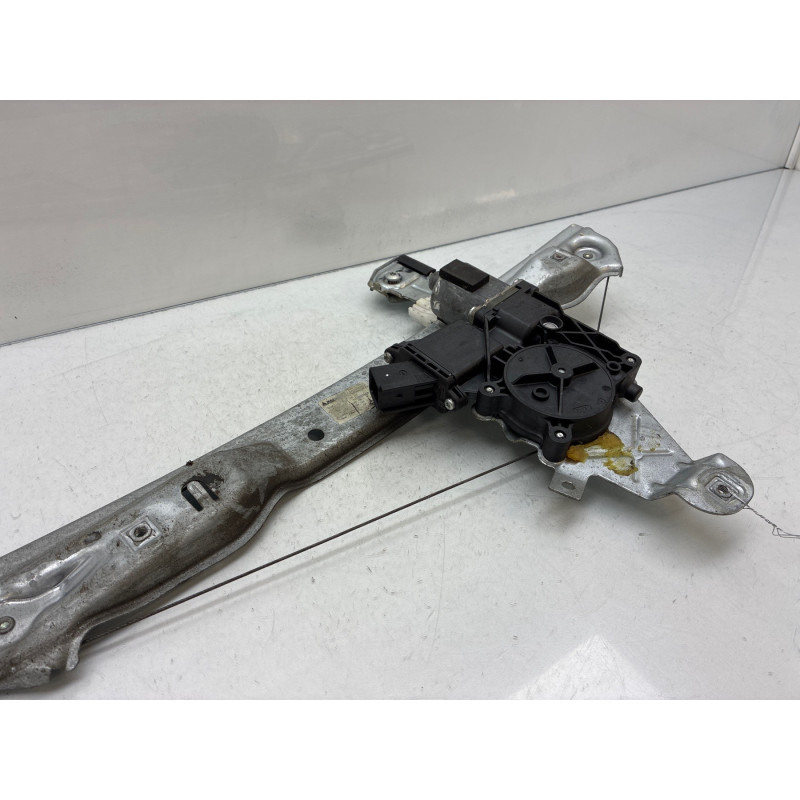 Leve vitre electrique arriere gauche OPEL MERIVA B Photo n°4