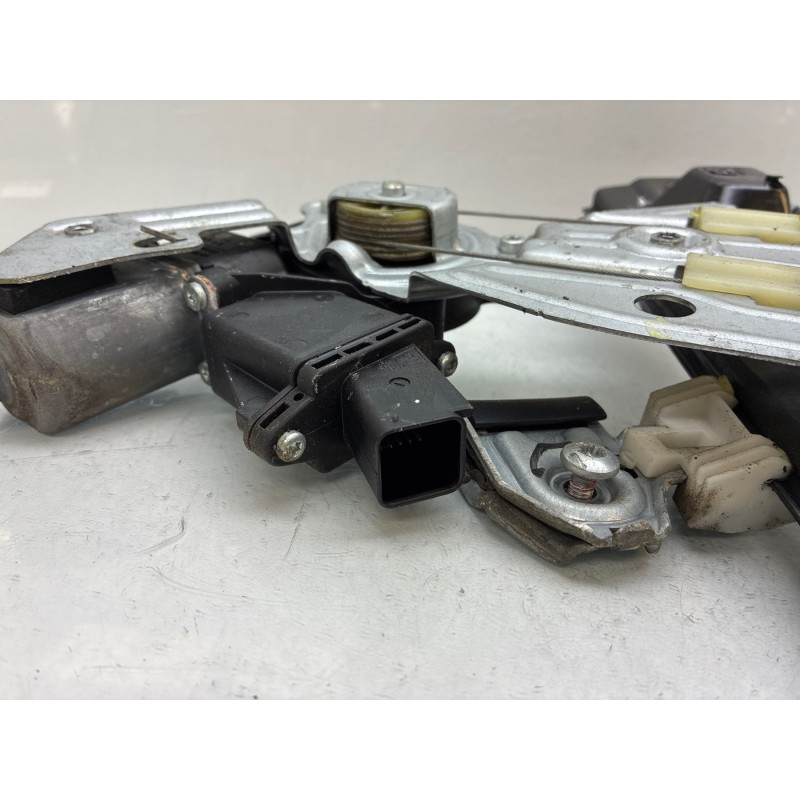 Leve vitre electrique avant droit OPEL MERIVA B Photo n°1