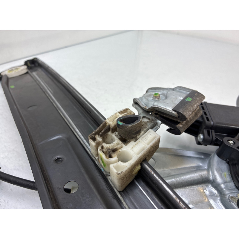 Leve vitre electrique avant gauche OPEL MERIVA B Photo n°2