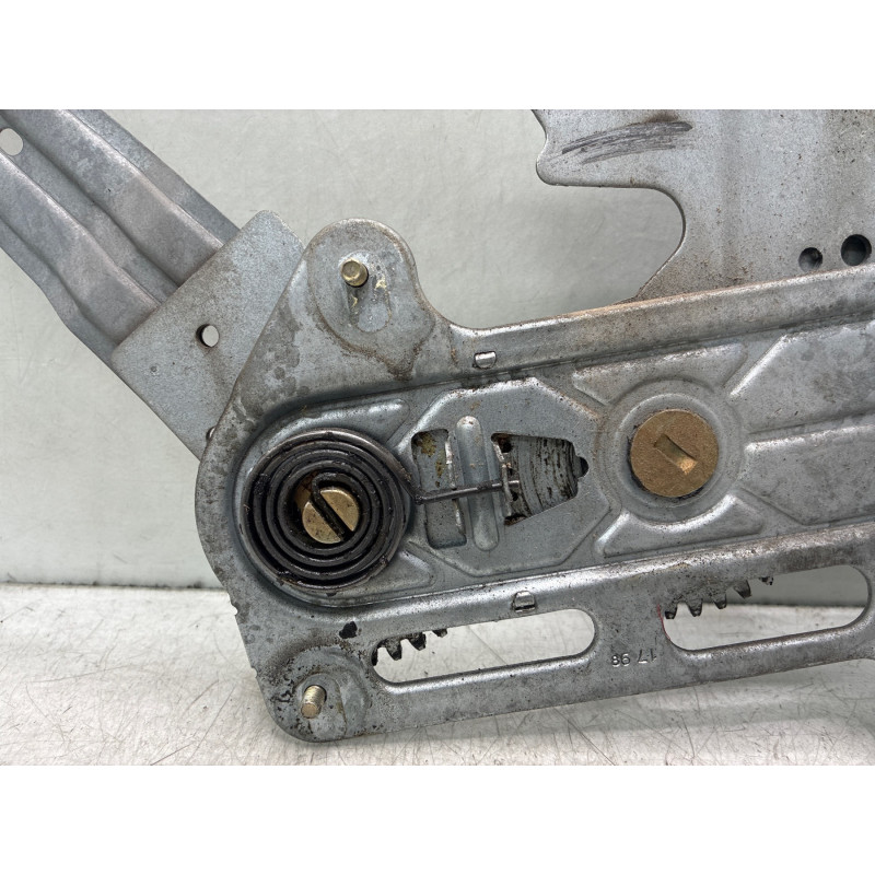 Leve vitre electrique avant gauche RENAULT SAFRANE Photo n°8