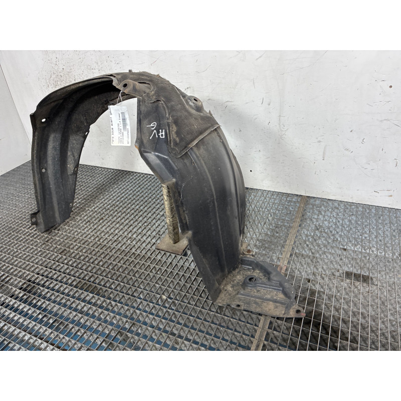 Pare boue avant gauche TOYOTA YARIS 2 Photo n°3