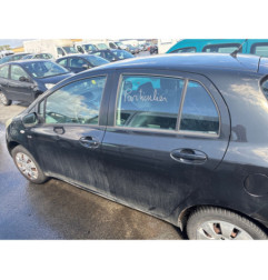 Pare boue avant gauche TOYOTA YARIS 2