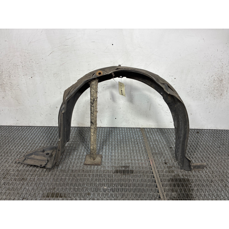 Pare boue avant droit TOYOTA YARIS 2 Photo n°2